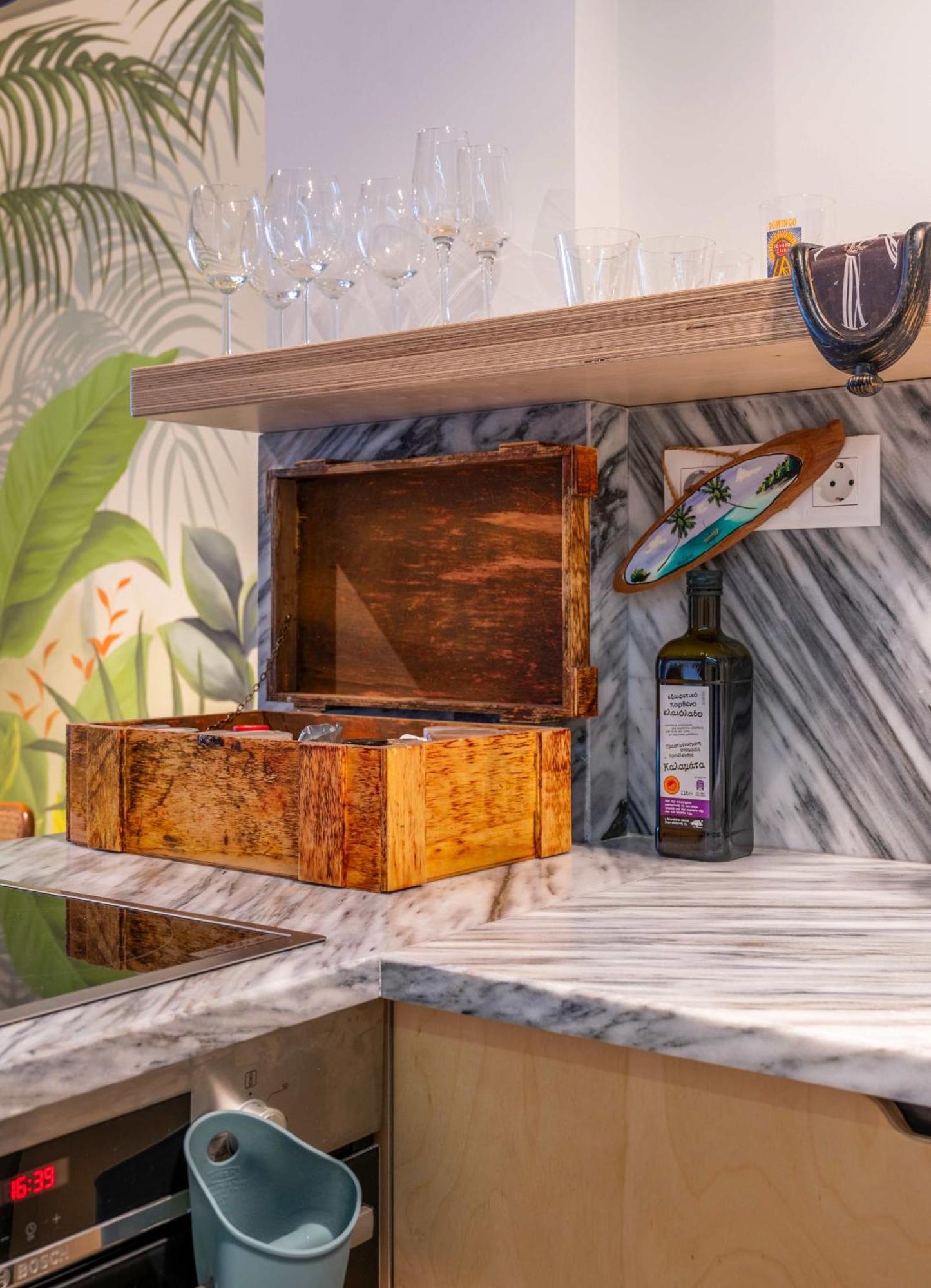 شقة O&O Group Stylish Jungle Retreat Kolonaki Center أثينا المظهر الخارجي الصورة